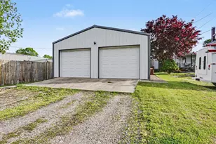 333 E Main St, Circleville, OH 43113 - Photo 23