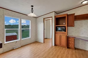 12186 State Route 155, Corning, OH 43730 - Photo 13