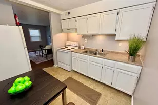 1392 N Summit St, Columbus, OH 43201 - Photo 5