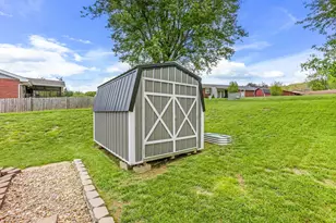 1626 Valley Dale Dr, Logan, OH 43138 - Photo 45