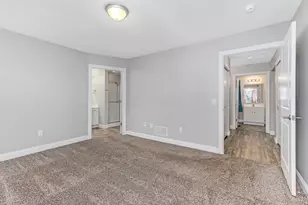 802 Cumberland Meadows Circle, Hebron, OH 43025 - Photo 11