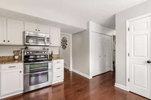 7831 Leaview Dr, Columbus, OH 43235 - Photo 9