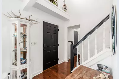 7831 Leaview Drive, Columbus, OH 43235 - Photo 5