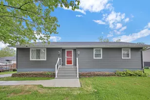 3285 Lakewood Dr, Zanesville, OH 43701 - Photo 1
