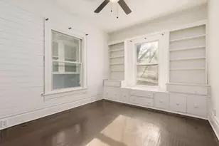 2465 Indiana Ave, Columbus, OH 43202 - Photo 11