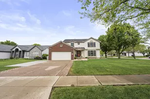 4335 Lemon Lake Ct, Grove City, OH 43123 - Photo 3