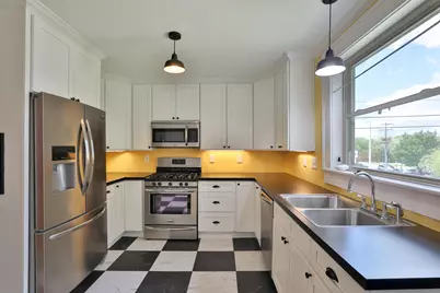 30 E Dodridge Street, Columbus, OH 43202 - Photo 15
