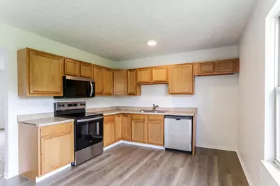 4541 Parkwick Drive, Columbus, OH 43228 - Photo 3