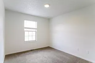 4541 Parkwick Dr, Columbus, OH 43228 - Photo 5
