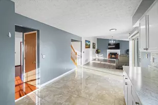 1390 Gray Meadow Dr, Columbus, OH 43223 - Photo 23