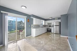 1390 Gray Meadow Dr, Columbus, OH 43223 - Photo 5