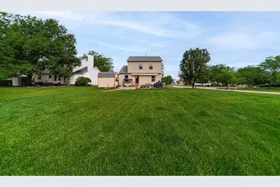 1387 Village Drive, Marysville, OH 43040 - Photo 5