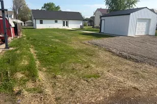 165 W 3rd St, Frazeysburg, OH 43822 - Photo 11