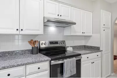 1120 E College Avenue, Westerville, OH 43081 - Photo 25