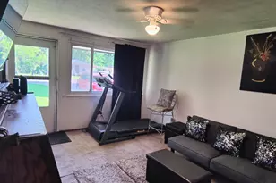 3484 E Deshler Ave, Columbus, OH 43227 - Photo 7