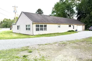 7485 Mt Vernon Rd, Saint Louisville, OH 43071 - Photo 1