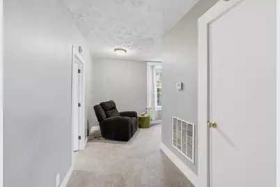 44 E 4th Street, London, OH 43140 - Photo 13
