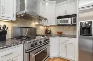 4085 Lyon Dr, Columbus, OH 43220 - Photo 17
