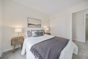 2481 Queenswood Dr, Columbus, OH 43219 - Photo 17