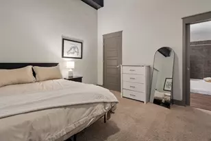 570 S Front St, Columbus, OH 43215 - Photo 17