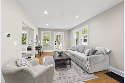 81 W Lakeview Avenue W, Columbus, OH 43202 - Photo 3