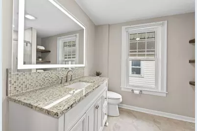 81 W Lakeview Avenue W, Columbus, OH 43202 - Photo 19