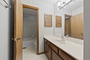 2324 Terrance Dr, Columbus, OH 43220 - Photo 31