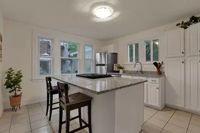 1935 Greenway Avenue S, Columbus, OH 43219 - Photo 9