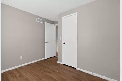 4906 River Trail Court, Columbus, OH 43228 - Photo 19