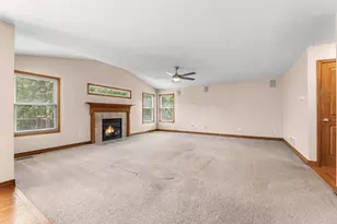 11710 Bridgewater Dr, Pickerington, OH 43147 - Photo 3