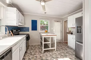 199 E Weisheimer Rd, Columbus, OH 43214 - Photo 9