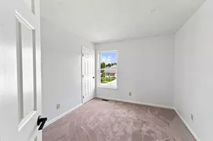 3033 Benchmark Dr, Columbus, OH 43219 - Photo 17