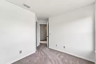 3033 Benchmark Dr, Columbus, OH 43219 - Photo 21