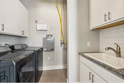 270 Dickenson Street #202, Columbus, OH 43215 - Photo 25