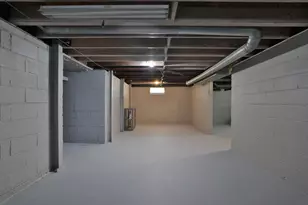 3264 Eisenhower Rd, Columbus, OH 43224 - Photo 35