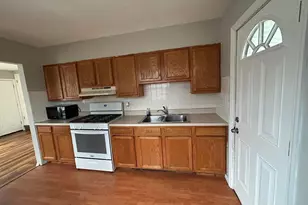 2618 Hiawatha St, Columbus, OH 43211 - Photo 3