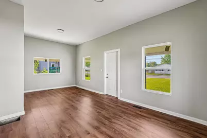 824 W Columbus Avenue, Bellefontaine, OH 43311 - Photo 7