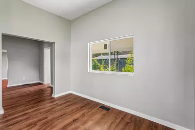 824 W Columbus Avenue, Bellefontaine, OH 43311 - Photo 11