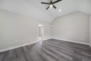 2385 Hanna Dr, Columbus, OH 43211 - Photo 25