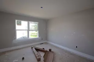 545 Fadley Loop E, Delaware, OH 43015 - Photo 11