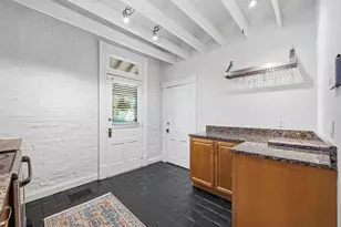 39 Clark Pl, Columbus, OH 43201 - Photo 17