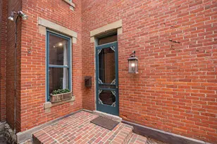 39 Clark Pl, Columbus, OH 43201 - Photo 3