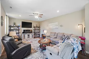 1132 Lake Forest Dr, Hebron, OH 43025 - Photo 7