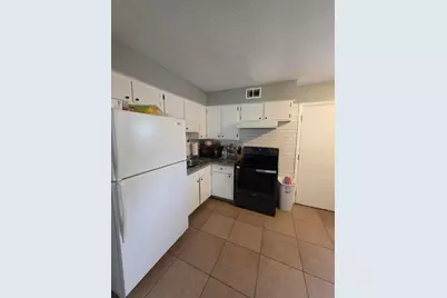 2256 Perkins Court #P, Columbus, OH 43229 - Photo 3