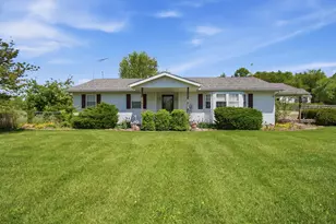 2760 Flint Ridge Rd, Hopewell, OH 43746 - Photo 1