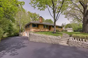 1091 Morning St, Worthington, OH 43085 - Photo 5