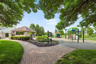 1004 Featherstone Ct, Galloway, OH 43119 - Photo 45