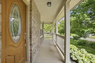 925 Thayer Dr, Columbus, OH 43230 - Photo 5