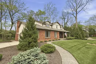 1250 Briarmeadow Dr, Columbus, OH 43235 - Photo 3