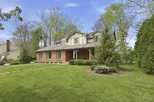 1250 Briarmeadow Dr, Columbus, OH 43235 - Photo 5